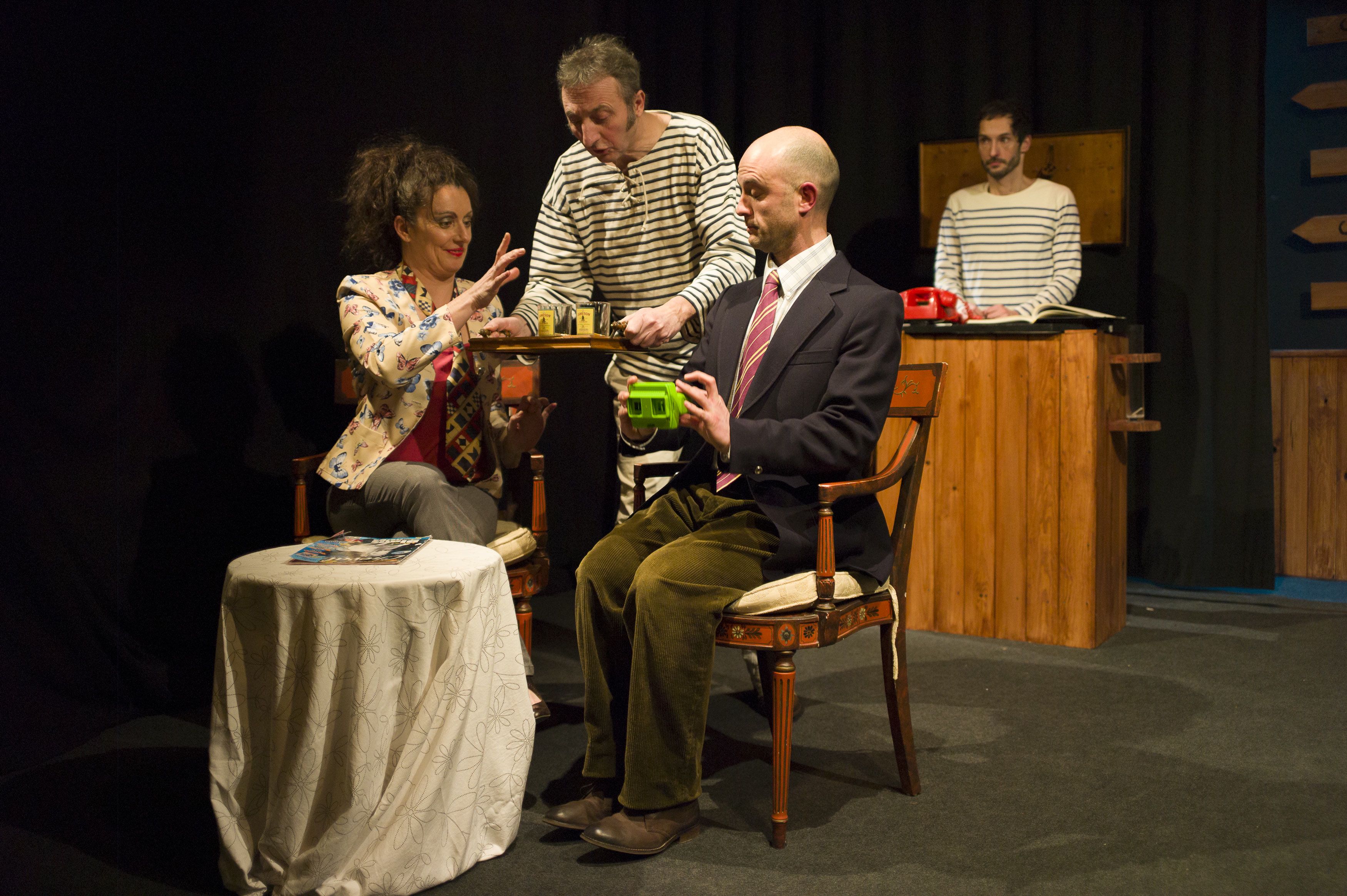 EFT130214HOMPHALOSHOTEL