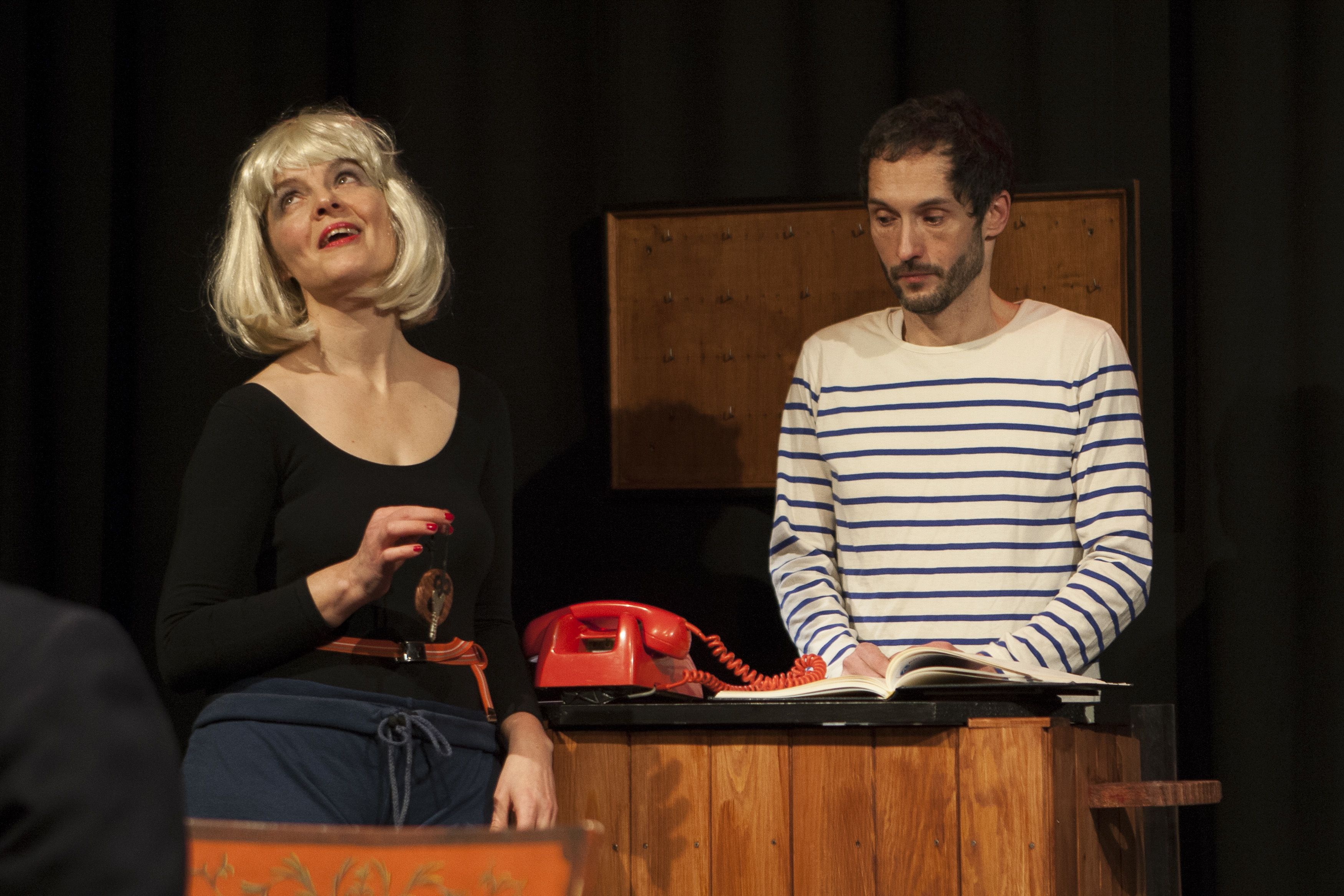 EFT130214HOMPHALOSHOTEL