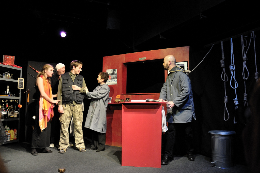 2010 01 21 - Au bonheur des suicidaires (53)